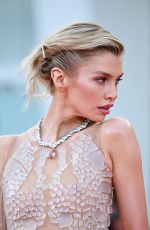 STELLA MAXWELL at Campo Di Battaglia Premiere at 81st Venice International Film Festival 08/31/2024