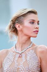 STELLA MAXWELL at Campo Di Battaglia Premiere at 81st Venice International Film Festival 08/31/2024
