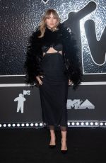 SUKI WATERHOUSE at 2024 MTV Video Music Awards in New York 09/11/2024