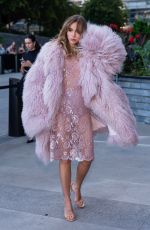 SUKI WATERHOUSE at Michael Kors S/S 2025 Fashion Show at New York Fashion Week 09/10/2024