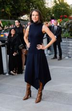 SUTTON FOSTER at Michael Kors RTW Spring 