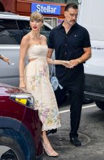 TAYLOR SWIFT and Travis Kelce Arrives at Electric Lady Studios in New York 09/07/2024