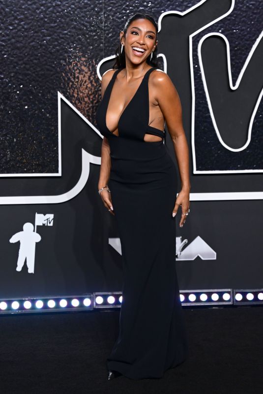 TAYSHIA ADAMS at 2024 MTV Video Music Awards in New York 09/11/2024