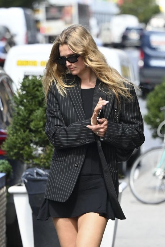 TONI GARRN Out and About in New York 09/09/2024