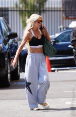 TORI SPELLING Arrives at DTWS Rehearsals in Los Angeles 09/18/2024