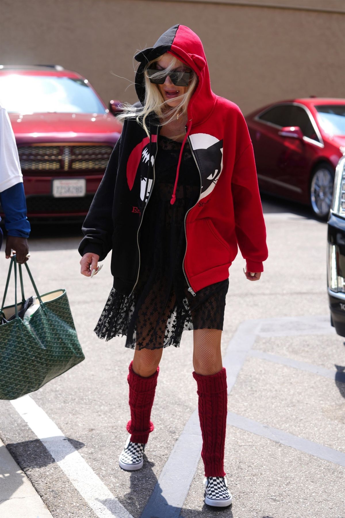 TORI SPELLING at Dancing With The Stars Rehearsal Studio in Los Angeles