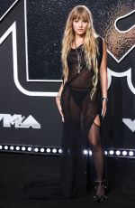 VICTORIA DE ANGELIS at 2024 MTV Video Music Awards in New York 09/11/2024