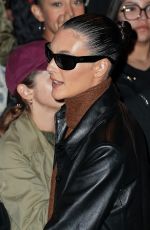 VITTORIA CERETTI Arrives at Schiaparelli Womenswear Spring-Summer 2025 Show in Paris 09/26/2024
