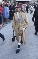 WINNIE HARLOW Arrives at Tommy Hilfiger Fsahion Show in New York 09/08/2024