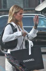 ZOE CRISTOFOLI Shopping at Chanel Store in Milan 09/02/2024