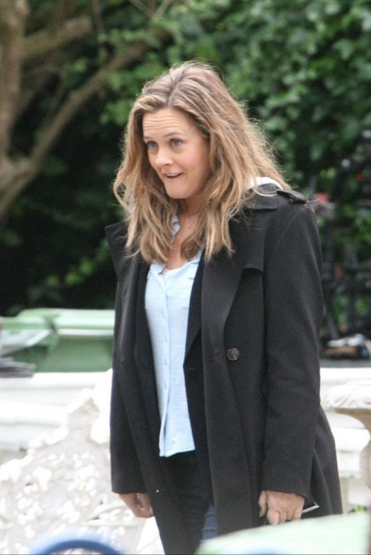 ALICIA SILVERSTONE on the Set of Corked in Ireland 10/04/2024