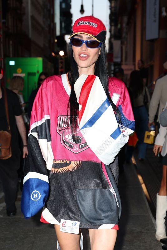 AMELIA HAMLIN Arrives at Valentino Event in New York 10/09/2024