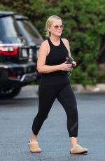 AMY POEHLER Shopping at Bristol Farms in Los Angeles 10/26/2024