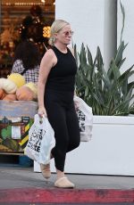 AMY POEHLER Shopping at Bristol Farms in Los Angeles 10/26/2024