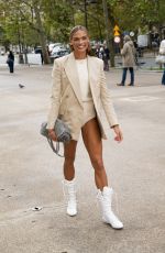 ANNA HALL Arrives at Stella McCartney Show at Paris Fashion Week 09/30/2024