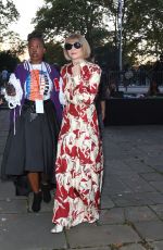 ANNA WINTOUR Arrives at Harlem