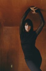 ANNE HATHAWAY for Vogue France, November 2024