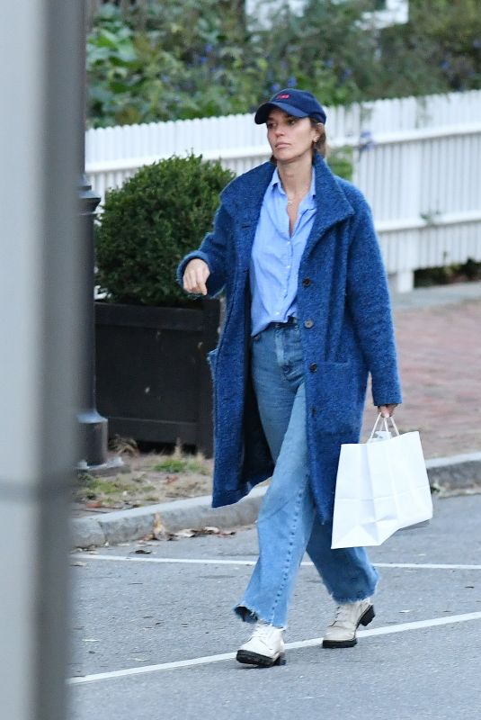 ARIELLE KEBBEL Out Shopping in Westchester County in New York 10/01/2024