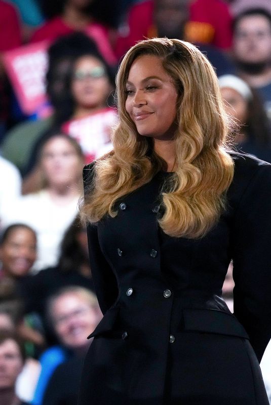 BEYONCE Returns to Houston to Support Kamala Harris at Rally 10/25/2024
