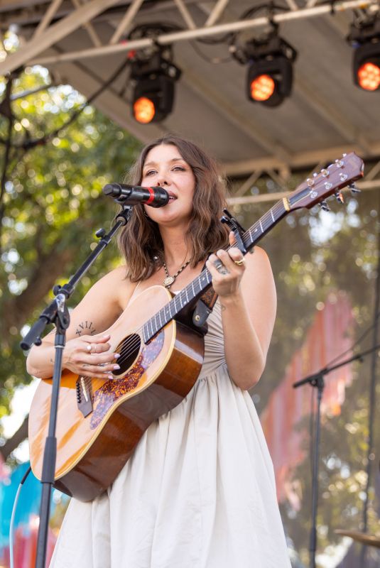 BRE KENNDEY Performs at Austin City Limits Music Festival at Zilker Park in Austin 10/11/2024
