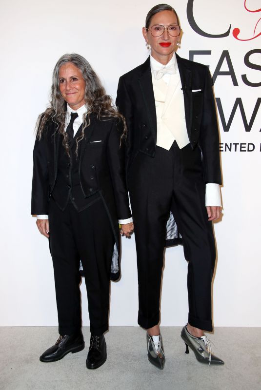 CASS BIRD and JENNA LYONS at CFDA Fashion Awards at American Museum of Natural History in New York 10/28/2024