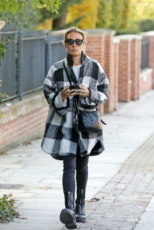 CAT DEELEY Out for a Work on a Mild Evening in London 10/16/2024