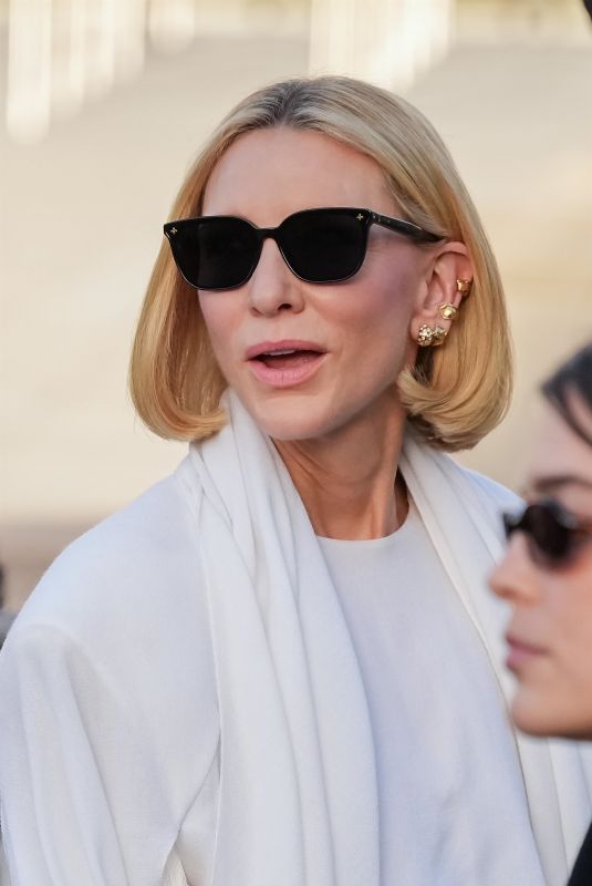 CATE BLANCHETT Arrives at Louis VuittonShow at Paris Fashion Week 10/01/2024