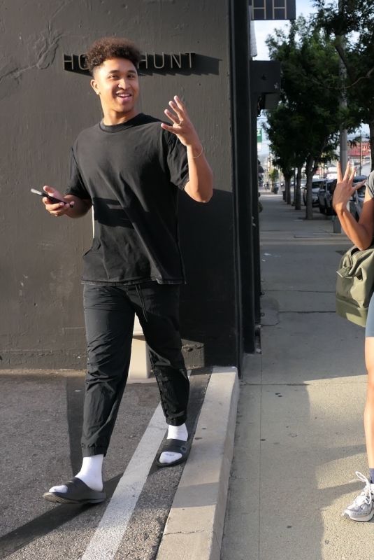 CHANDLER KINNEY and Brandon Armstrong Leaves DWTS Rehersals in Los Angeles 10/12/2024