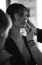 CHARLEE FRASER Getting Ready for Paspaley