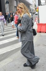 CHIARA FERRAGNI Leaves Lawyer