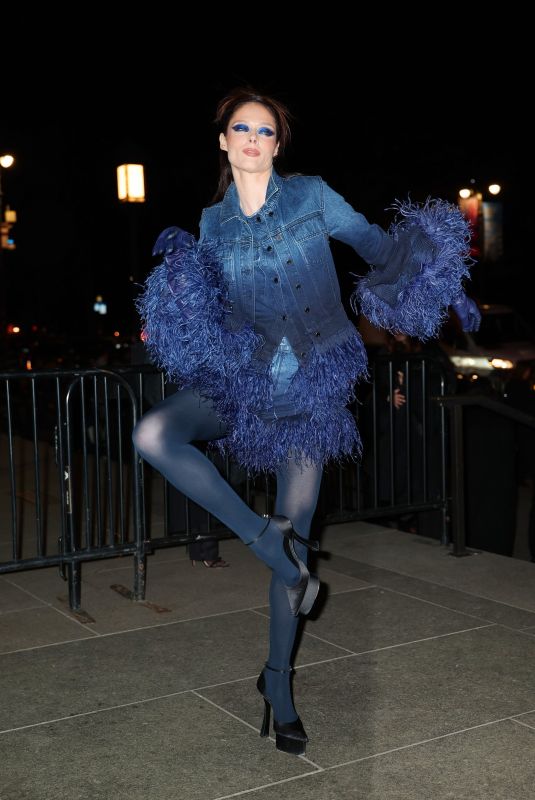 COCO ROCHA Arrives at CFDA Awards in New York 10/28/2024