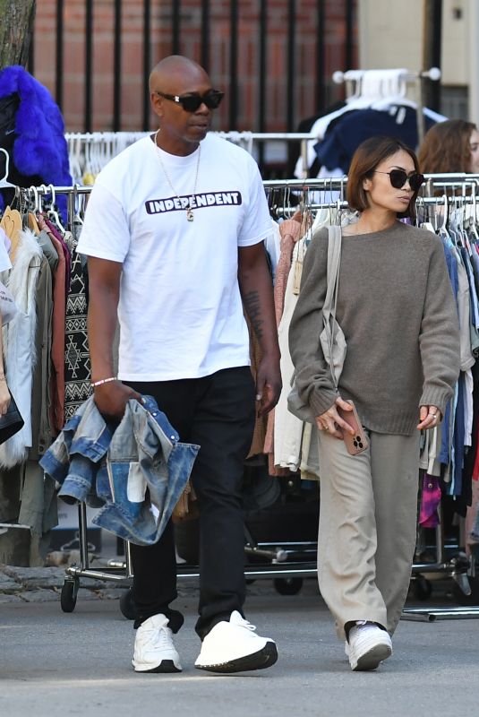 ELAINE and Dave CHAPPELLE Out and About in New York 10/12/2024