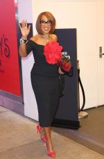 GAYLE KING Arrives at Glamour Women of the Year in New York 10/08/2024