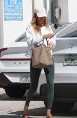 GIELE BUNDCHEN Leaves a Workout Session in Miami 10/23/2024