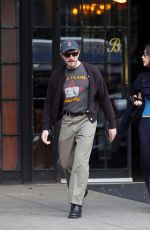 GRACIE ABRAMS Out After She Cancels Her Concert on Sunday in New York 10/07/2024