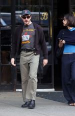 GRACIE ABRAMS Out After She Cancels Her Concert on Sunday in New York 10/07/2024