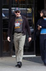 GRACIE ABRAMS Out After She Cancels Her Concert on Sunday in New York 10/07/2024