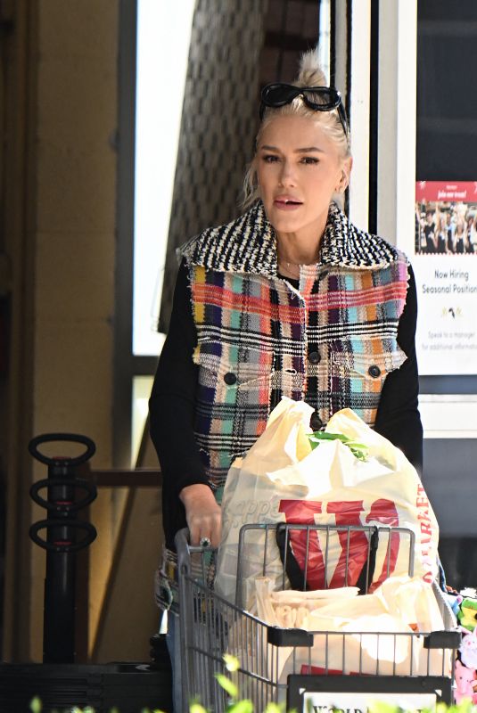 GWEN STEFANI Out Shopping at World Market in Sherman Oaks 10/25/2024