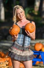 HEIDI MONTAG and Spencer Pratt at a Pumpkin Patch 10/11/2024