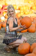 HEIDI MONTAG and Spencer Pratt at a Pumpkin Patch 10/11/2024