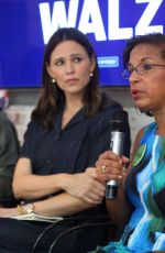 JENNIFER GARNER at a Campaign for Kamala Harris in Arizona 10/05/2024