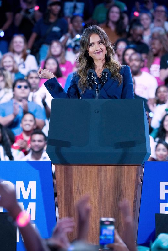 JESSICA ALBA Returns to Houston to Support Kamala Harris at Rally 10/25/2024