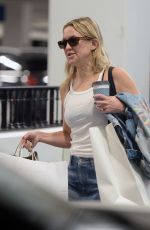 KATE HUDSON Out Shopping in Los Angeles 10/06/2024