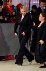 KATE MCKINNON Arrives at WSJ. Magazine 2024 Innovator Awards in New York 10/29/2024