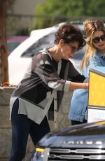 KATHERINE SCHWARZENEGGER Casts Her Vote as She Drops Her Ballot in Ballot Box in Los Angeles 10/26/2024