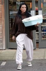 KATIE PRICE Shopping at a Local Pet Shop 10/31/2024