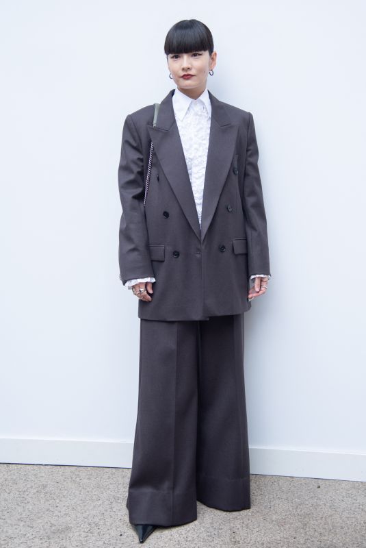 KOZUE AKIMOTO at Stella McCartney Womenswear Spring-Summer 2025 Show at Paris Fashion Week 09/30/2024