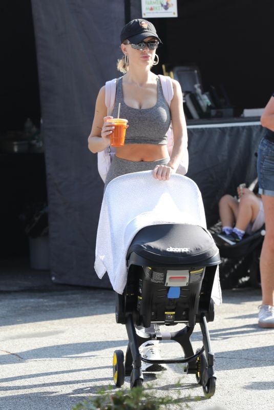 LALA KENT Out with Her Baby at Farmer