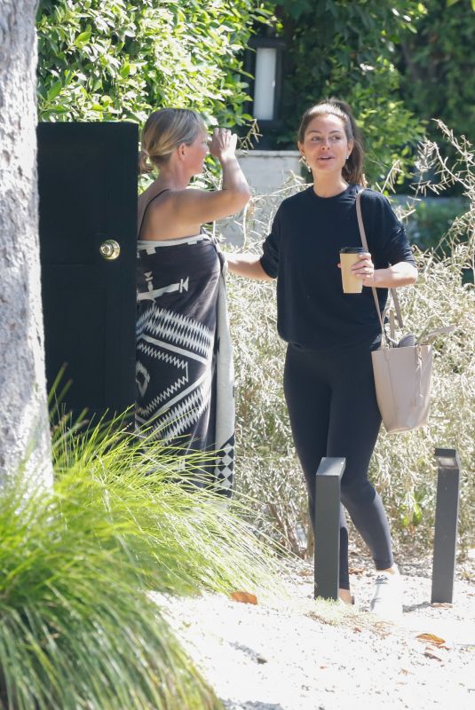 MARIA MENOUNOS Visits a Family Friend in Los Angeles 10/05/2024