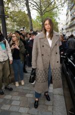 MARIA SHARAPOVA Arrives at Stella McCartney Show at Paris Fashion Week 09/30/2024